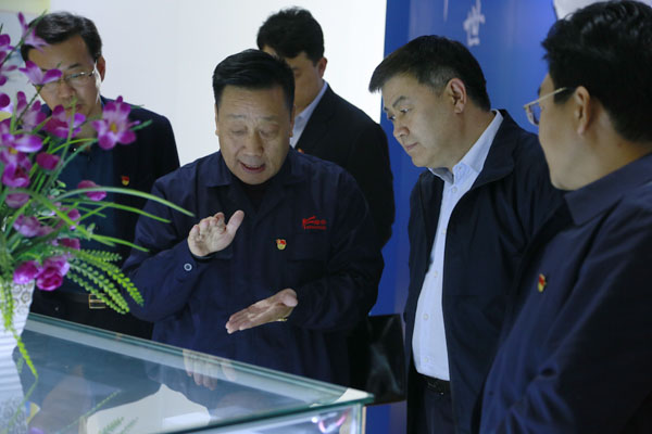 政聲｜市委常委、統(tǒng) 戰(zhàn)部長婁會峰蒞臨隆華調(diào)研