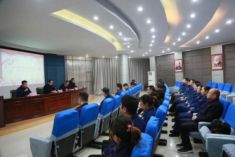 強(qiáng)化創(chuàng)新理念，構(gòu)建高質(zhì)量技術(shù)型企業(yè)——洛陽晶聯(lián)召開2021年度技術(shù)工作會(huì)議
