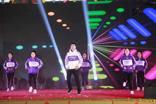 隆華科技集團(tuán)2018年度頒獎(jiǎng)典禮暨2019迎新聯(lián)歡會(huì)今隆重舉行