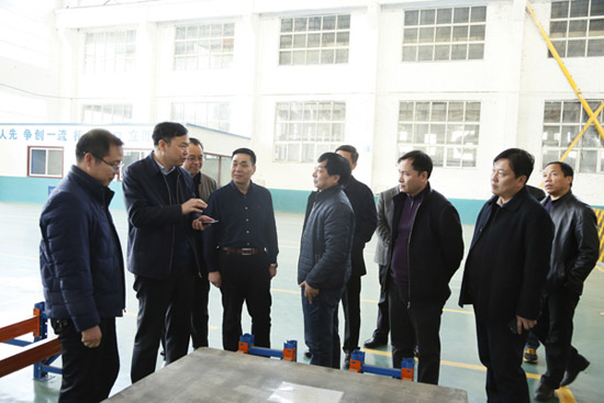 孟津縣委書記黃玉國蒞臨調(diào)研隆華新材料項目建設運營情況